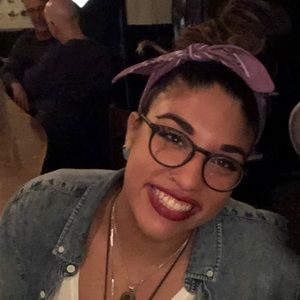 Meet your Posher, Iliana